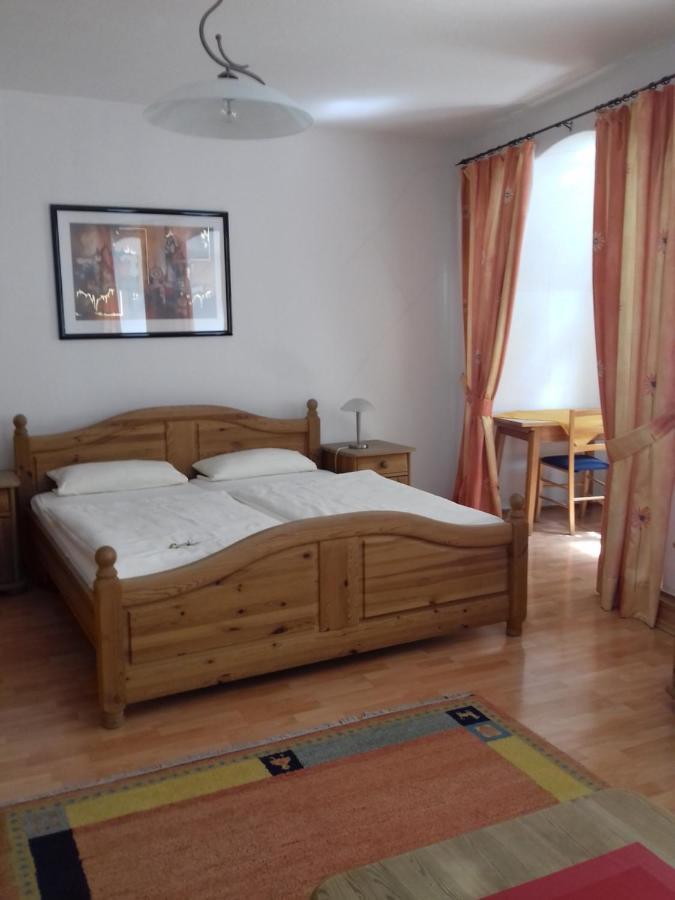 Hotel Altstadtpension Burghausen Zewnętrze zdjęcie